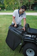 Alpina Rasentraktor AT 84 HA, 84 cm Schnittbreite, 414 cm³ Motor, Hydrostat, 200 L Fangkorb Alpina