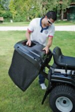 Alpina Rasentraktor AT 84 HA, 84 cm Schnittbreite, 414 cm³ Motor, Hydrostat, 200 L Fangkorb Alpina