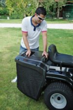 Alpina Rasentraktor AT 84 HA, 84 cm Schnittbreite, 414 cm³ Motor, Hydrostat, 200 L Fangkorb Alpina