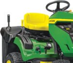 John Deere Rasentraktor X117R, 92 cm Schnittbreite, 17,5 PS, Hydrostat, 300 L Fangkorb John Deere