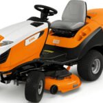 STIHL Aufsitzmäher RT 5112 Z, 110 cm Schnittbreite, 2-Zylinder Motor, 350 L Fangkorb, Hydrostat STIHL