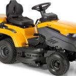 STIGA Rasentraktor Estate 384, 84 cm Schnittbreite, 432 cm³ Motor, Hydrostat, 240 L Fangkorb, Mulchkit & Anhängerkupplung Stiga